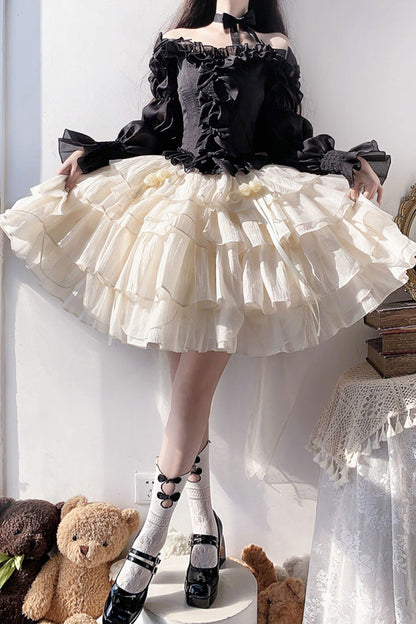 Finely Styled Dress with a Classic Vintage Look