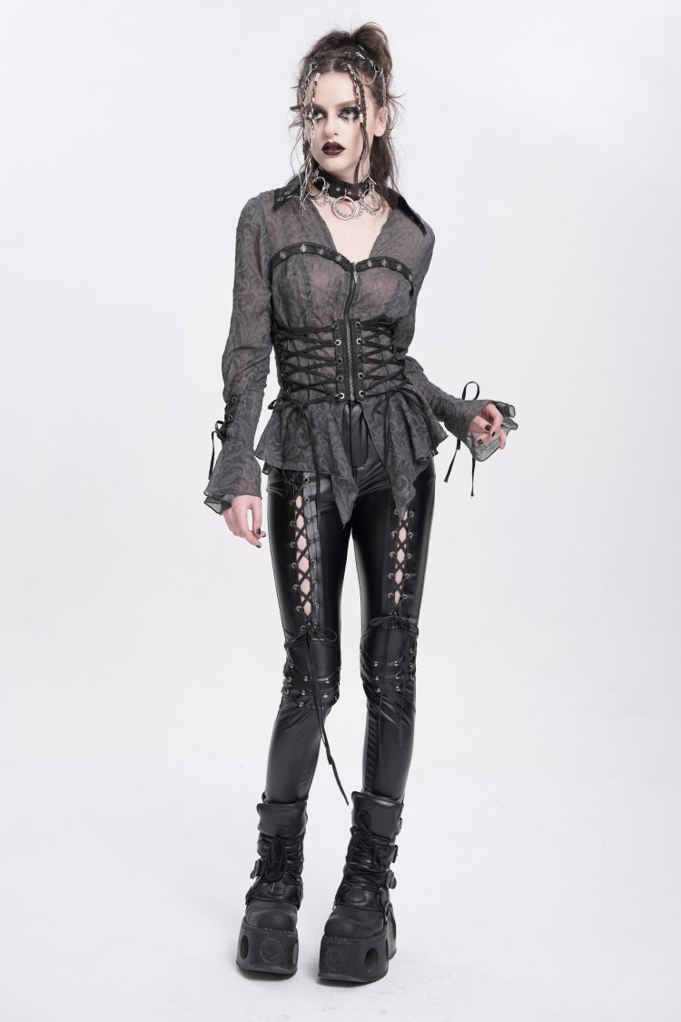 Beautifully Crafted Blouse in a Classic Style