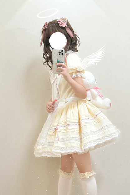 Finely Styled Dress with a Classic Vintage Look