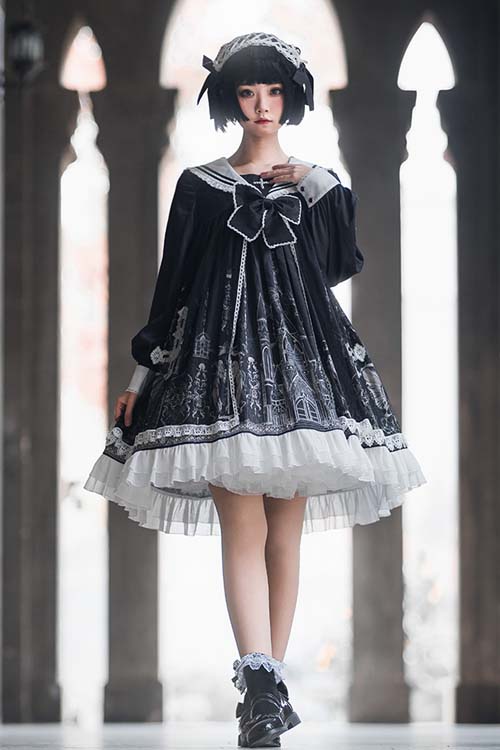 Subtly Elegant Dress with a Refined Vintage Look