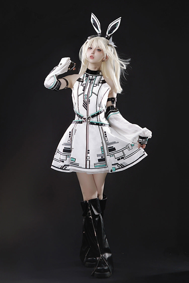 Finely Styled Dress with a Classic Vintage Look