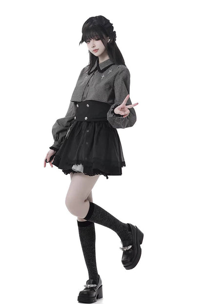 Beautifully Finished Garment in a Timeless Design