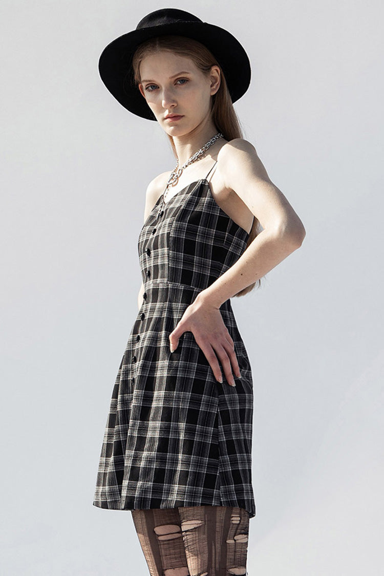 Finely Styled Dress with a Classic Vintage Look