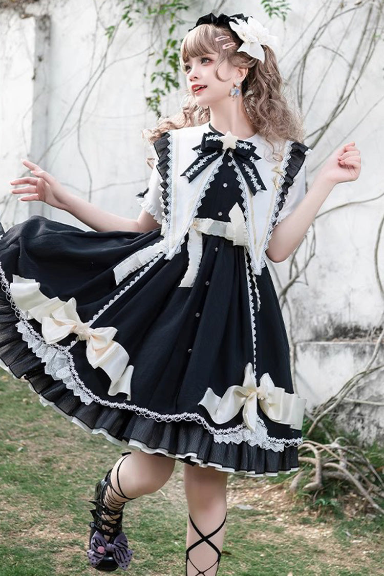 Finely Styled Dress with a Classic Vintage Look