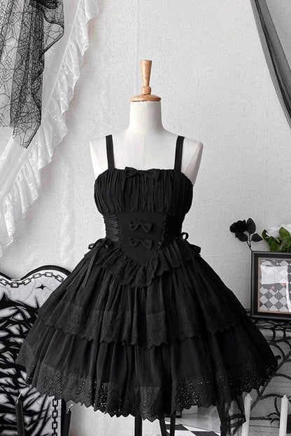 Finely Styled Dress with a Classic Vintage Look