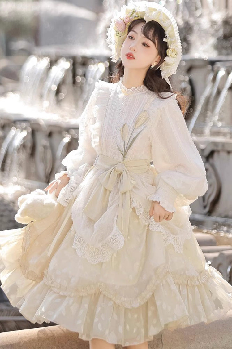 Classic Vintage Dress with a Flattering Fit