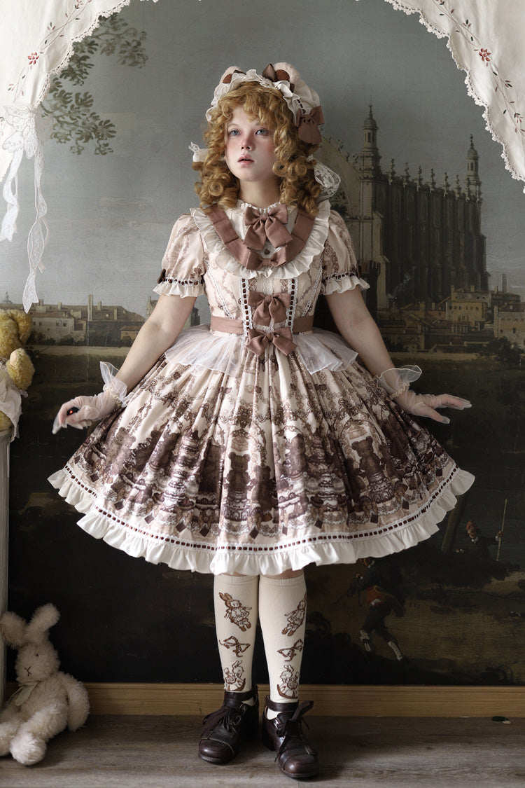 Finely Styled Dress with a Classic Vintage Look