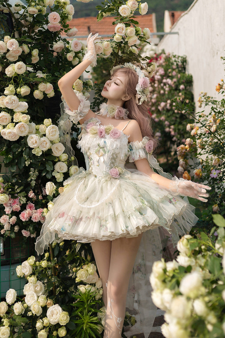 Finely Styled Dress with a Classic Vintage Look