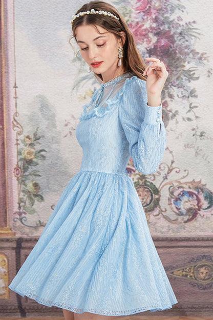 Finely Styled Dress with a Classic Vintage Look
