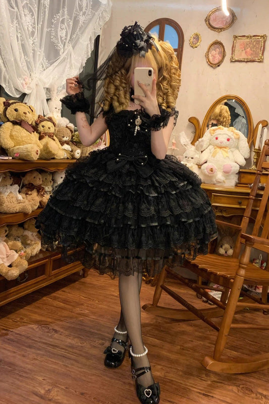 Beautifully Crafted Dress in a Classic Style