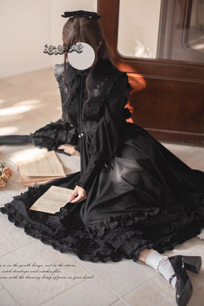 Elegantly Styled Dress for Everyday Wear
