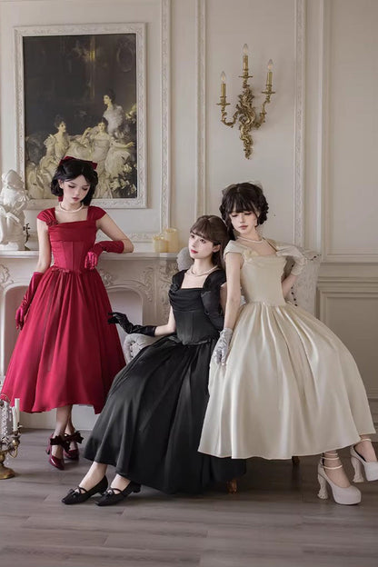 Effortlessly Elegant Dress with a Timeless Design