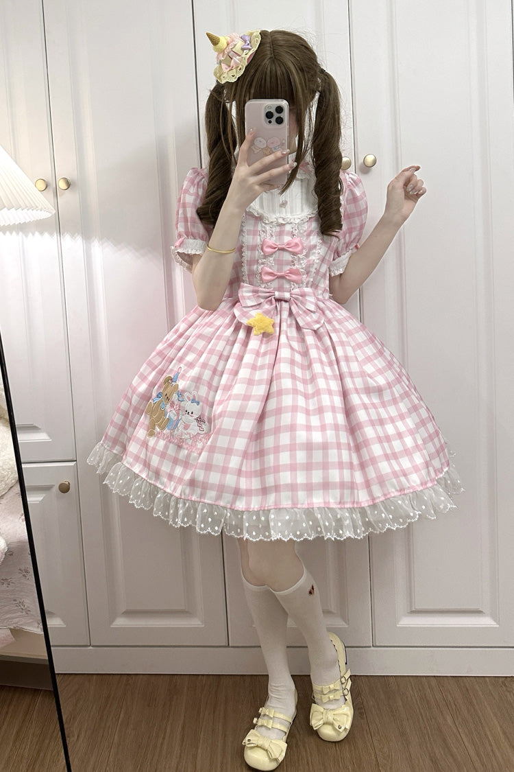Classic Vintage Dress with a Flattering Fit