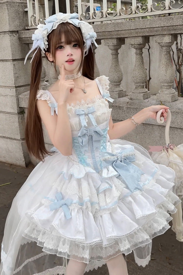 Finely Styled Dress with a Classic Vintage Look