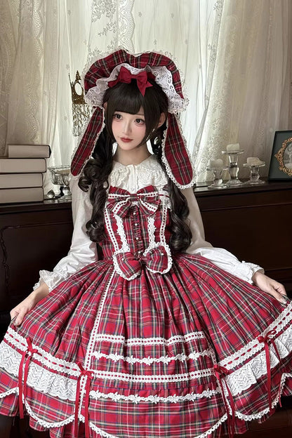 Finely Styled Dress with a Classic Vintage Look