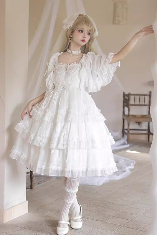 Subtly Elegant Dress with a Refined Vintage Look