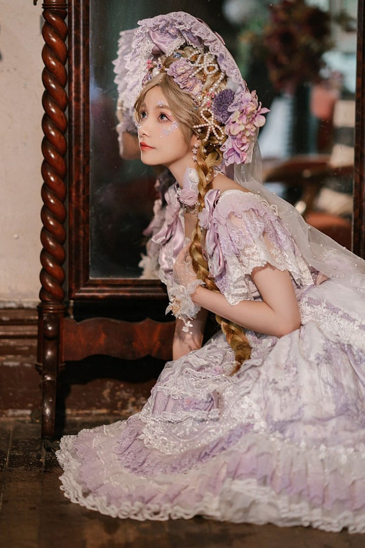 Subtly Elegant Dress with a Refined Vintage Look
