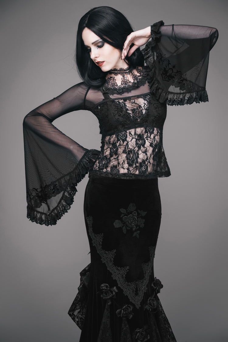 Beautifully Crafted T-Shirt in a Classic Style