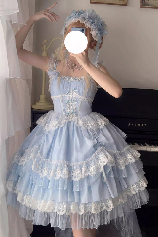 Subtly Elegant Dress with a Refined Vintage Look