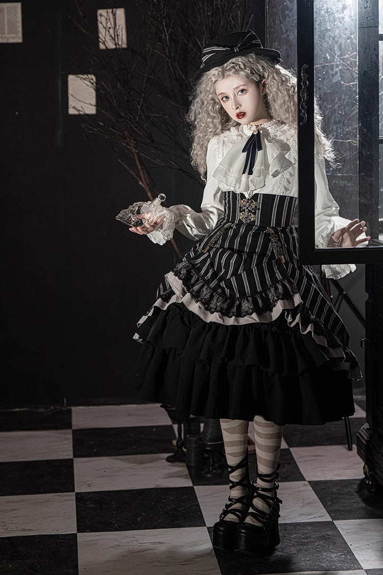 Finely Styled Garment with a Classic Vintage Look