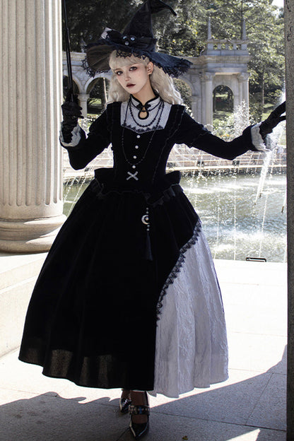 Vintage Style Dress with a Modern Fit