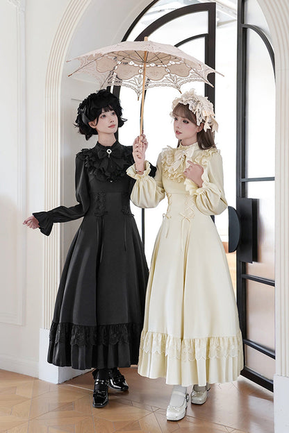 Subtly Elegant Dress with a Refined Vintage Look