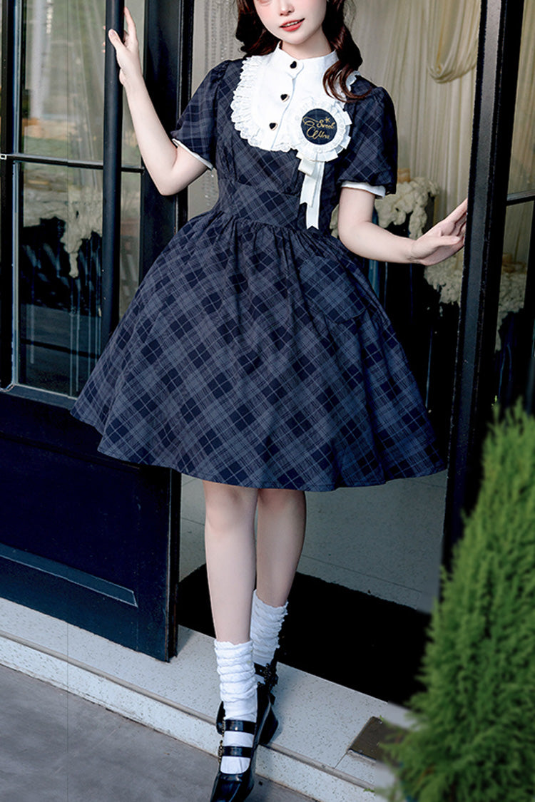 Subtly Elegant Dress with a Refined Vintage Look
