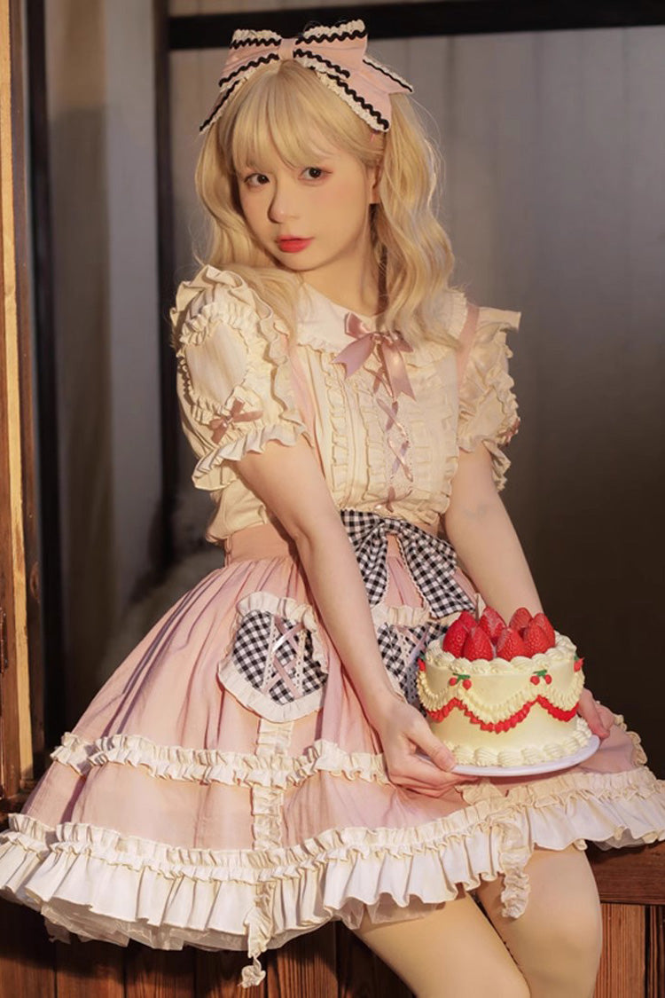 Finely Styled Dress with a Classic Vintage Look