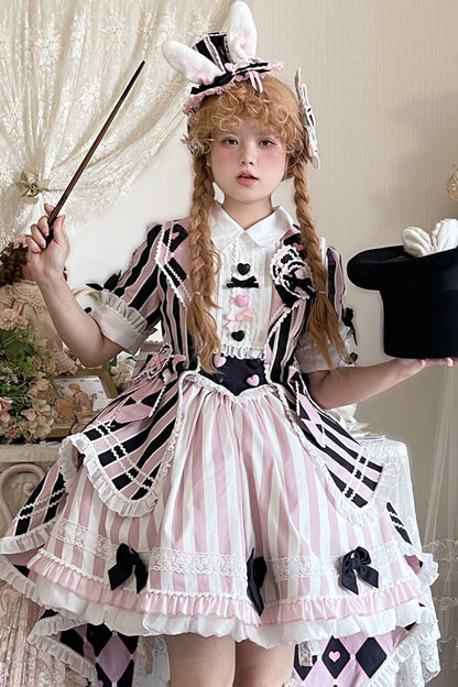 Subtly Elegant Dress with a Refined Vintage Look