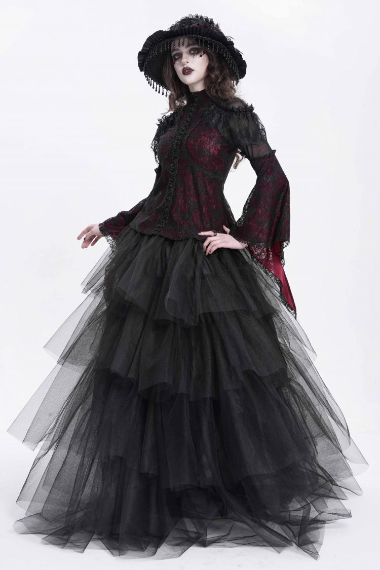 Beautifully Crafted Blouse in a Classic Style