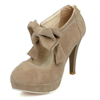 Subtly Elegant Shoes with a Refined Vintage Look