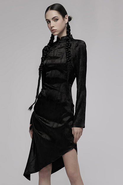 Subtly Elegant Dress with a Refined Vintage Look