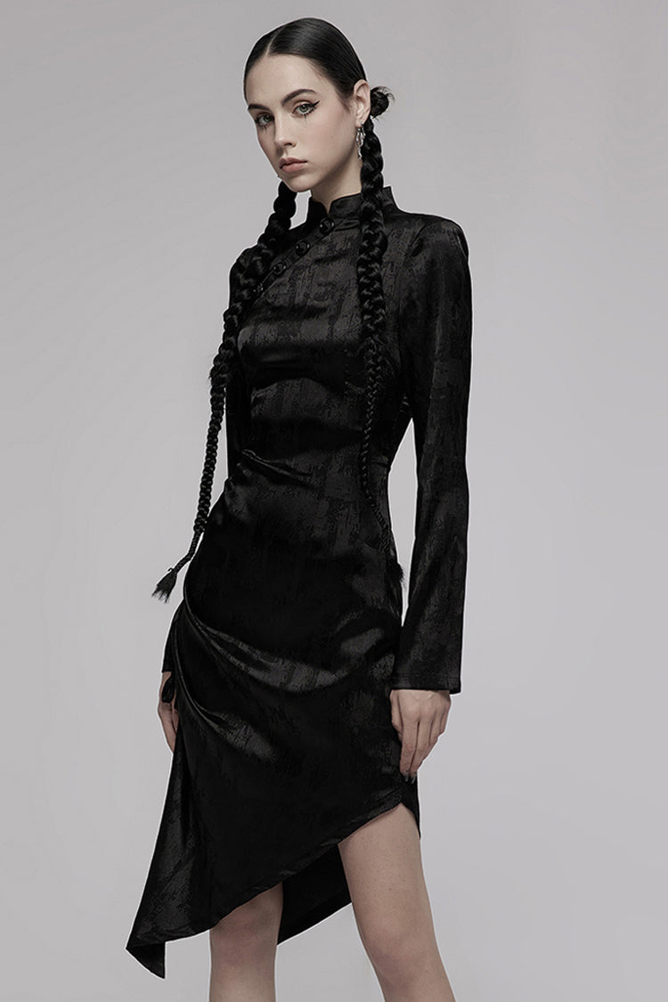 Subtly Elegant Dress with a Refined Vintage Look