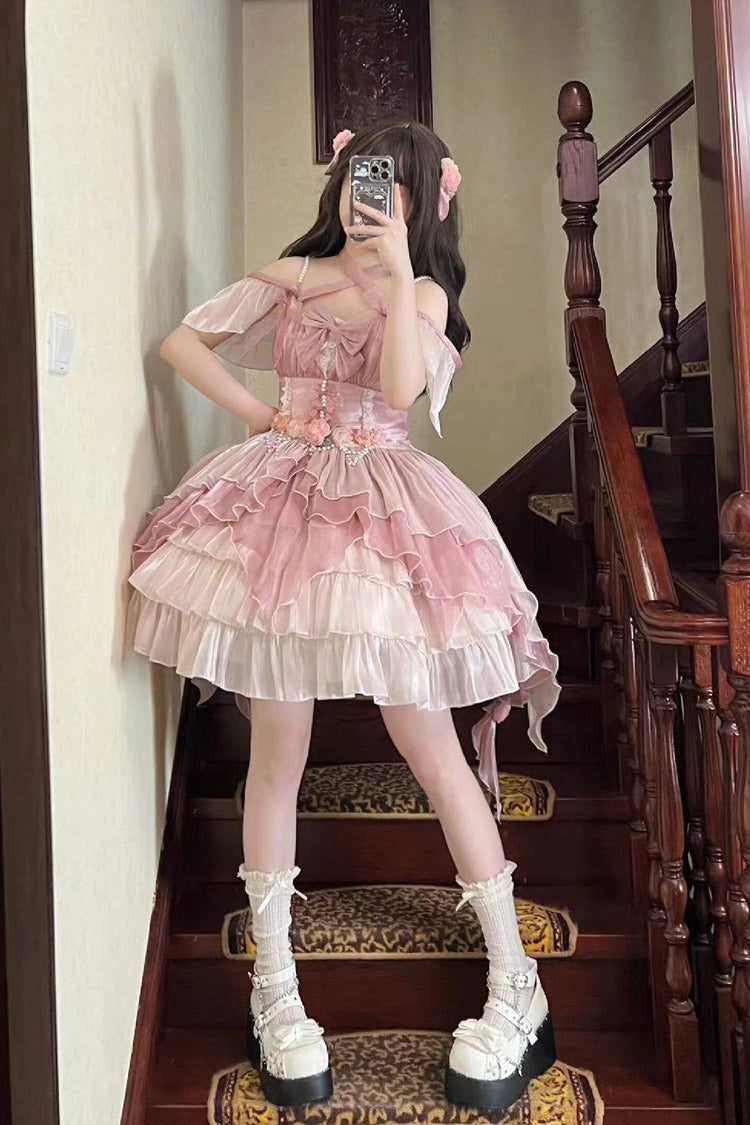 Subtly Elegant Dress with a Refined Vintage Look