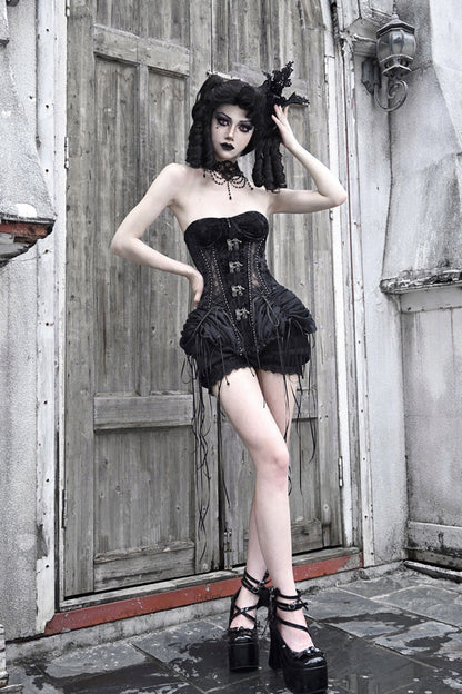 Subtly Elegant Dress with a Refined Vintage Look