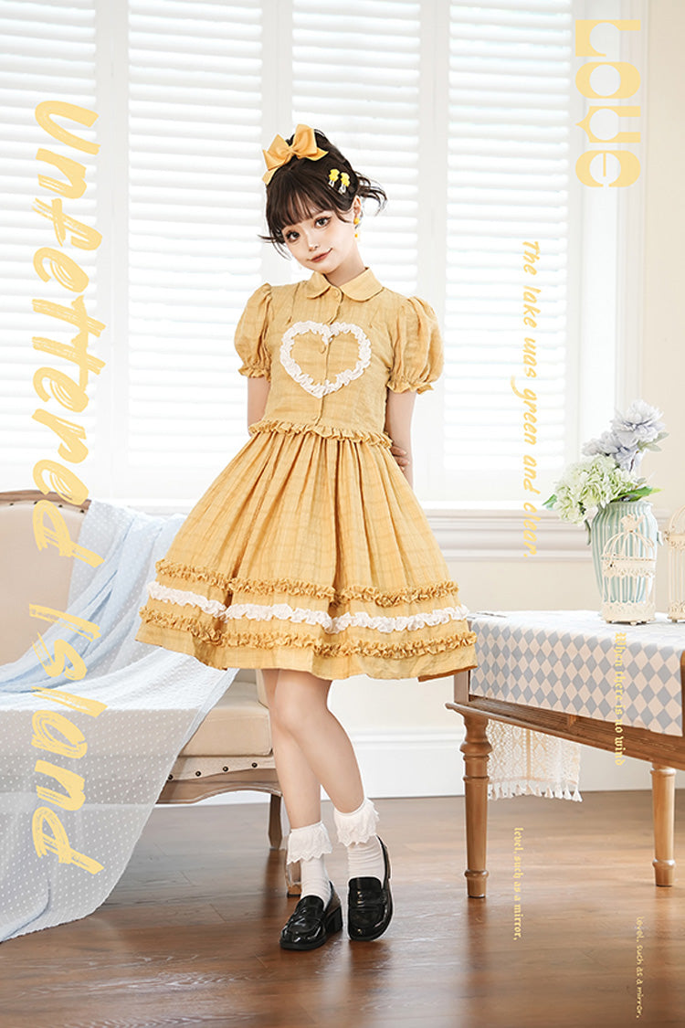 Finely Styled Dress with a Classic Vintage Look