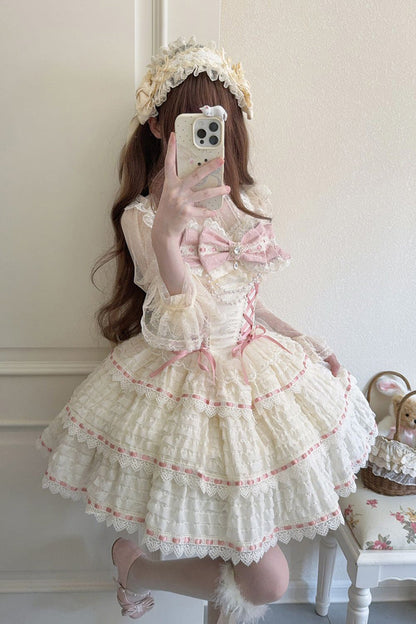 Subtly Elegant Dress with a Refined Vintage Look