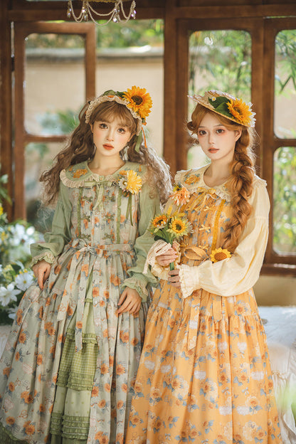 Classic Vintage Dress with a Flattering Fit