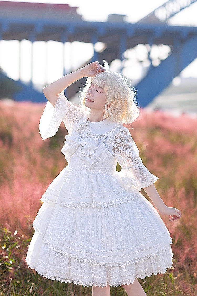 Subtly Elegant Dress with a Refined Vintage Look