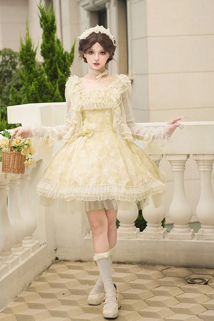 Subtly Elegant Dress with a Refined Vintage Look