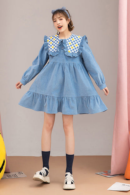 Subtly Elegant Dress with a Refined Vintage Look