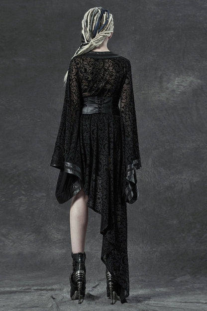 Finely Styled Dress with a Classic Vintage Look