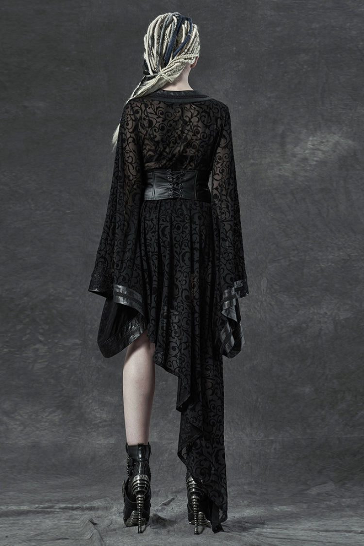 Finely Styled Dress with a Classic Vintage Look