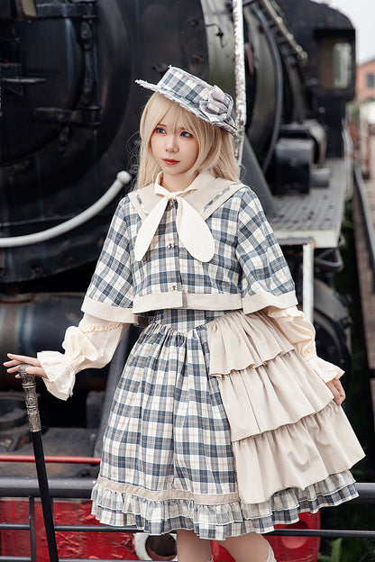 Classic Vintage Dress with a Flattering Fit