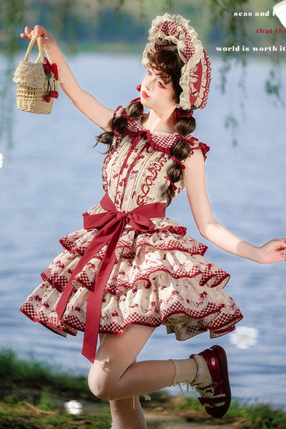 Beautifully Finished Garment in a Timeless Design