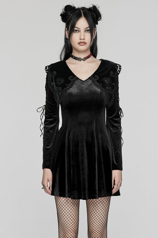 Finely Styled Dress with a Classic Vintage Look