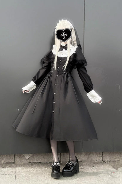 Classic Vintage Dress with a Flattering Fit